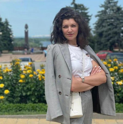 Оксана — эксперт по квартирам
